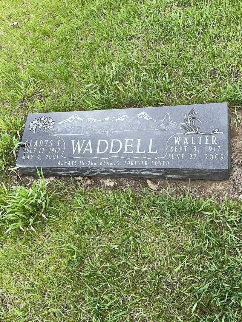 Walter Goodfellow Waddell's grave. Photo 1