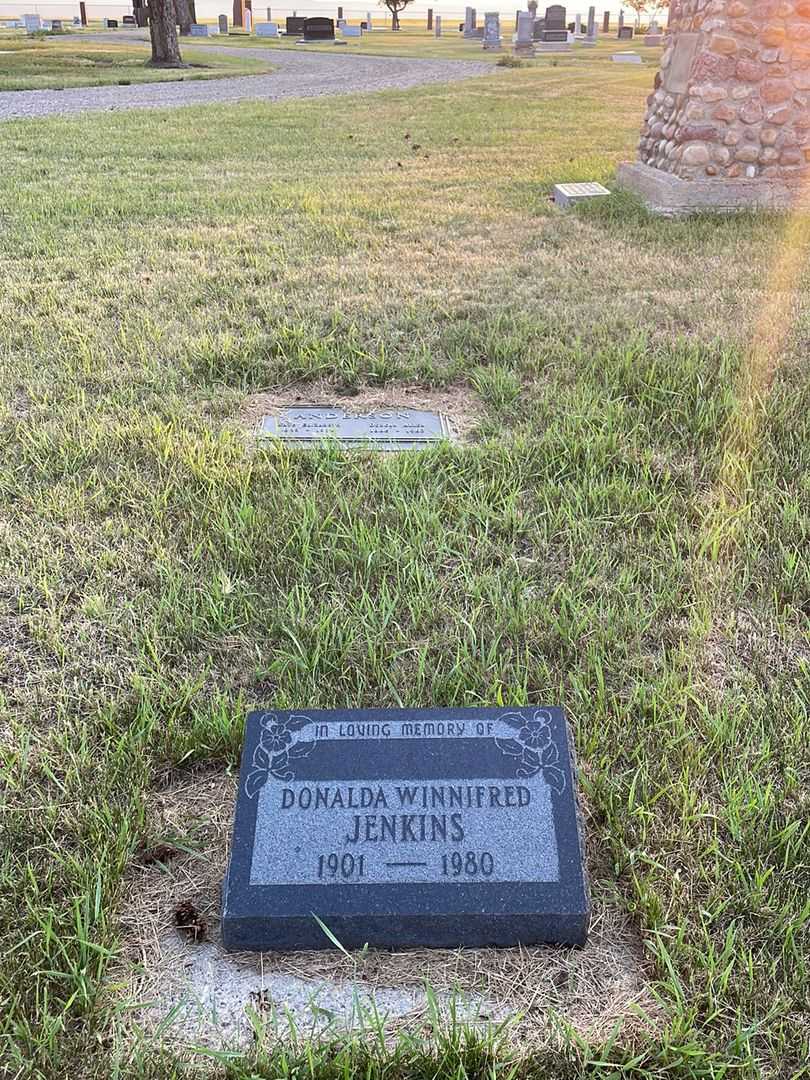 Donalda Winnifred Jenkins's grave. Photo 2