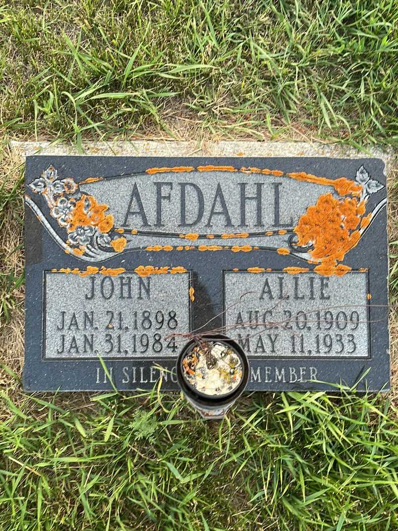 John Afdahl's grave. Photo 1
