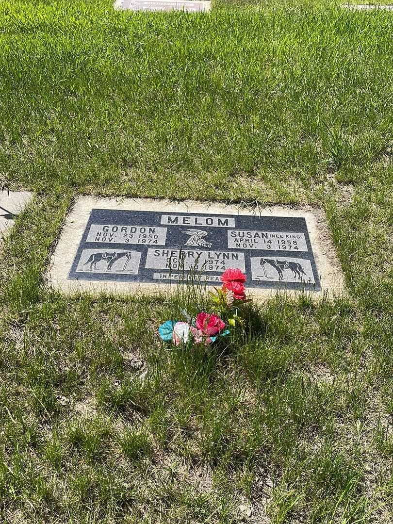 Alan King's grave. Photo 2