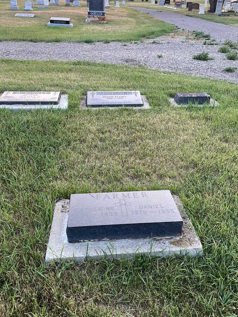 Denis Daniel Farmer's grave. Photo 3