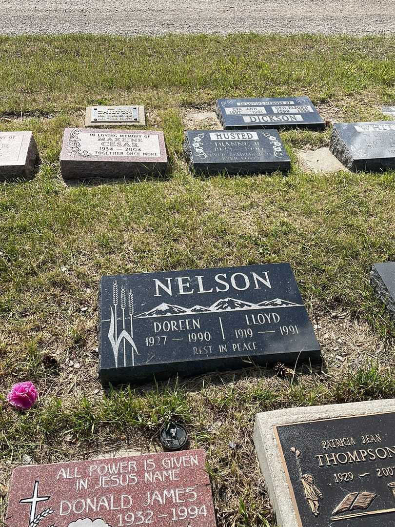 Doreen Vivian Nelson's grave. Photo 2