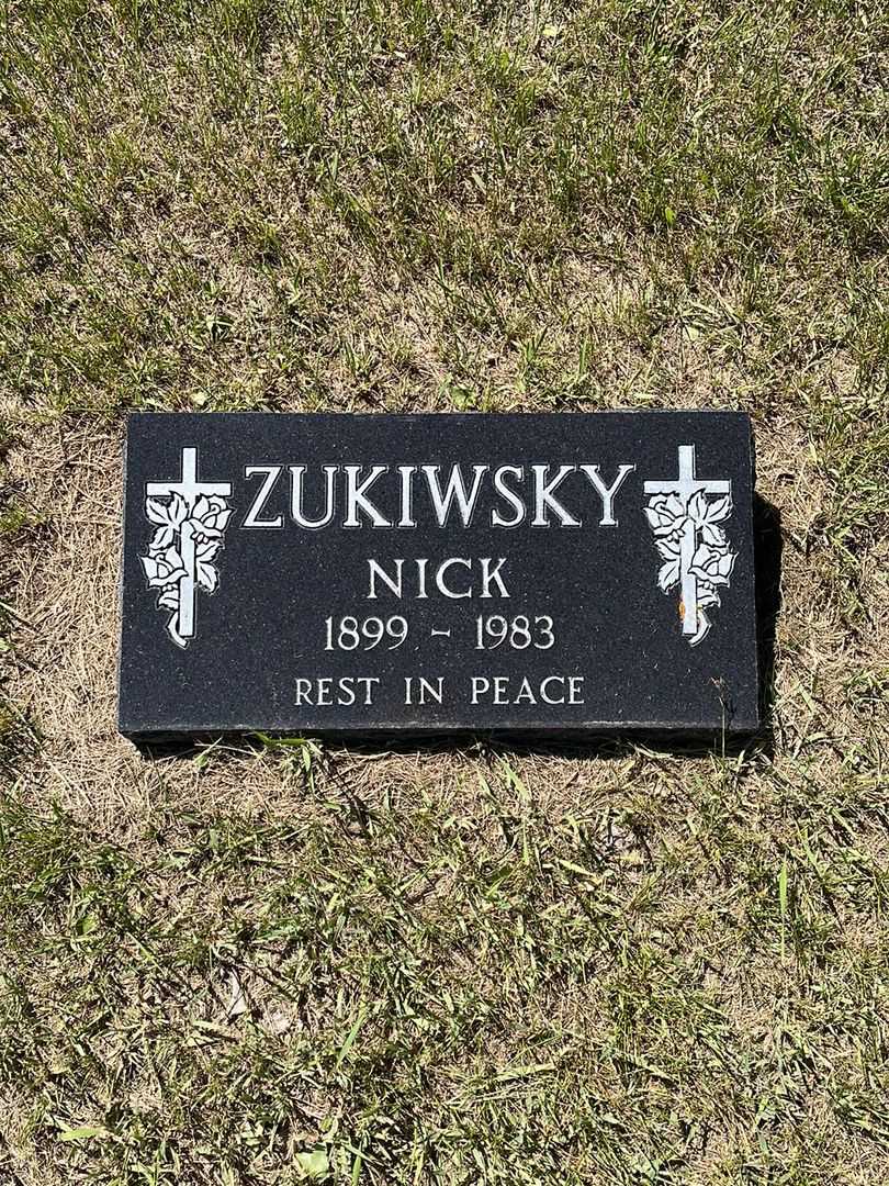 Nick Zukiwsky's grave. Photo 1