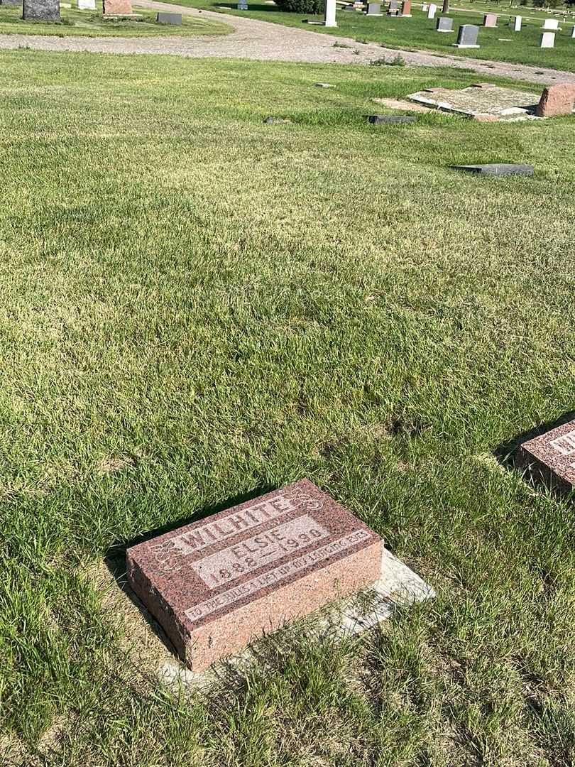 Mabel Clare Wade Wilhite's grave. Photo 3