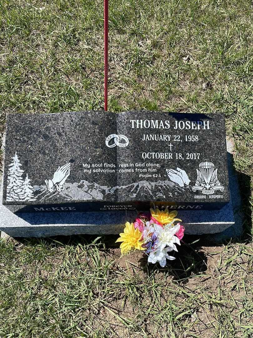 Thomas Joseph Aherne's grave. Photo 1