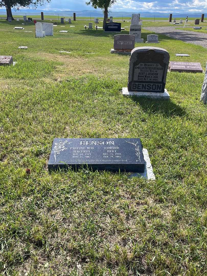 Pauline May Hagerty Benson's grave. Photo 2