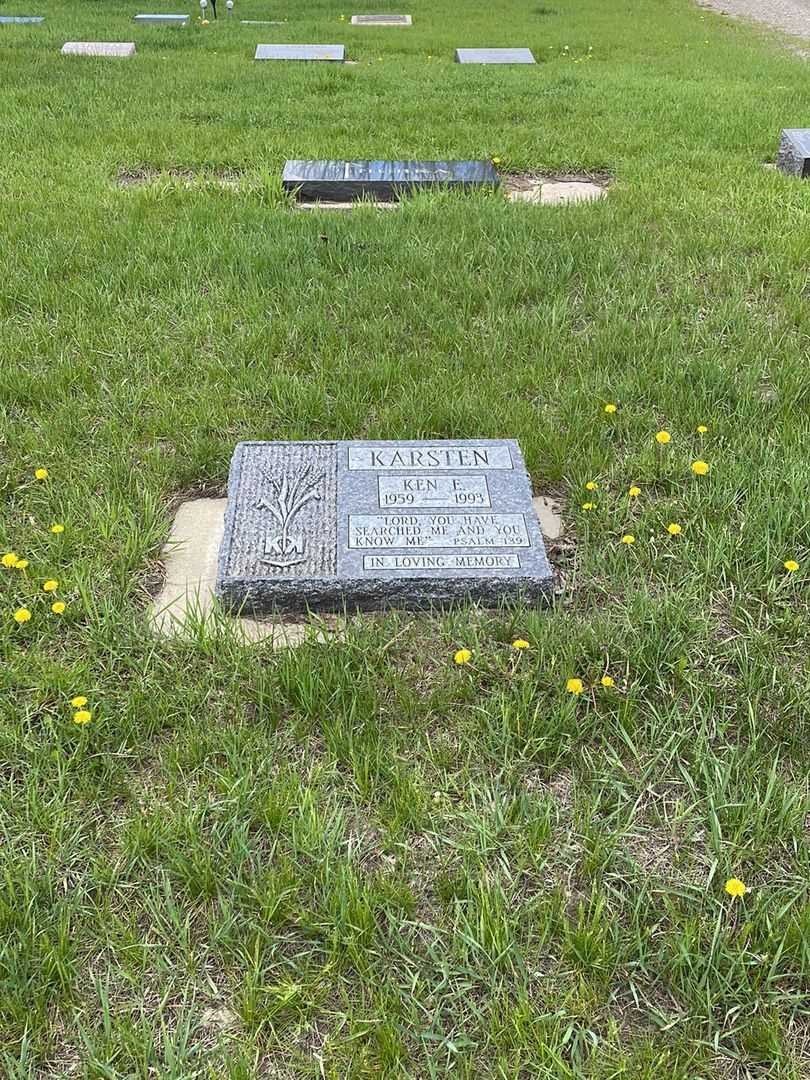 Kenneth Edward Karsten Junior's grave. Photo 2