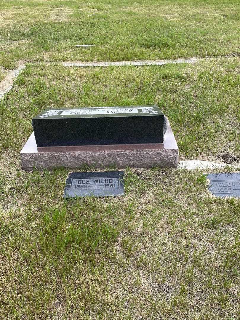 Ole Wilho Narkaus's grave. Photo 2