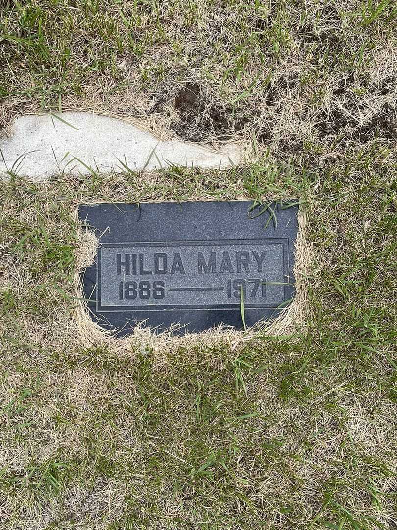 Hilda Mary Narkaus's grave. Photo 3