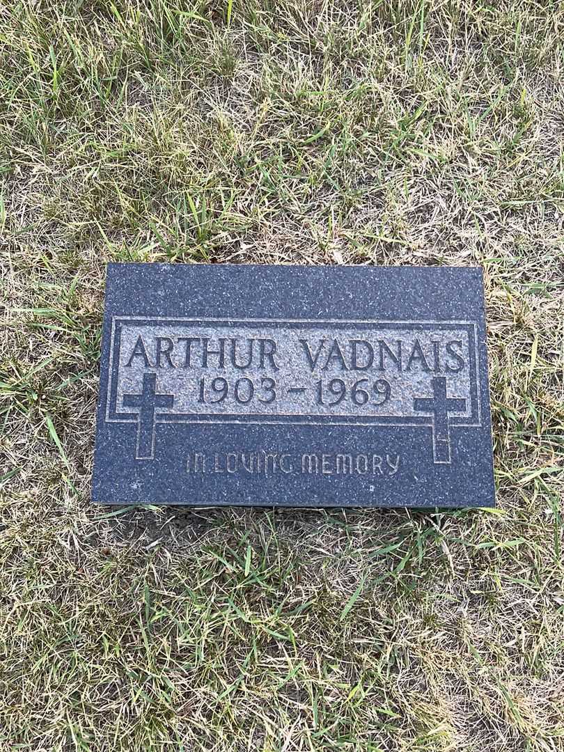 Arthur Napoleon Vadnais's grave. Photo 3