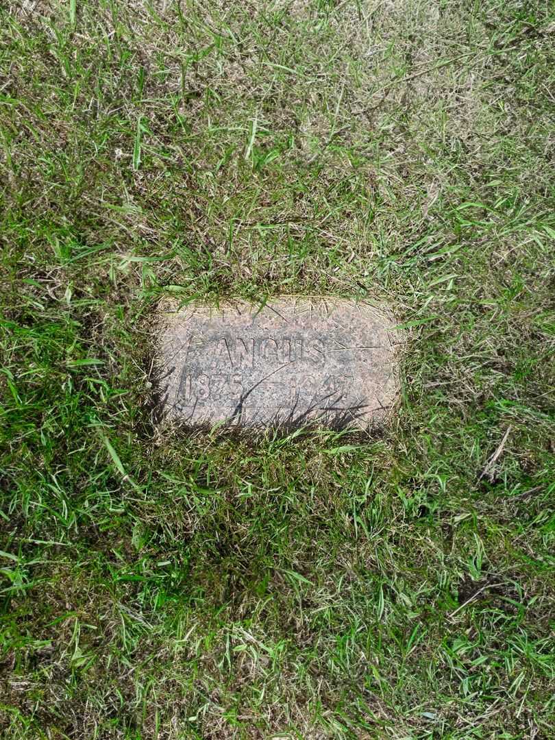 Angus Currie MacKay's grave. Photo 2