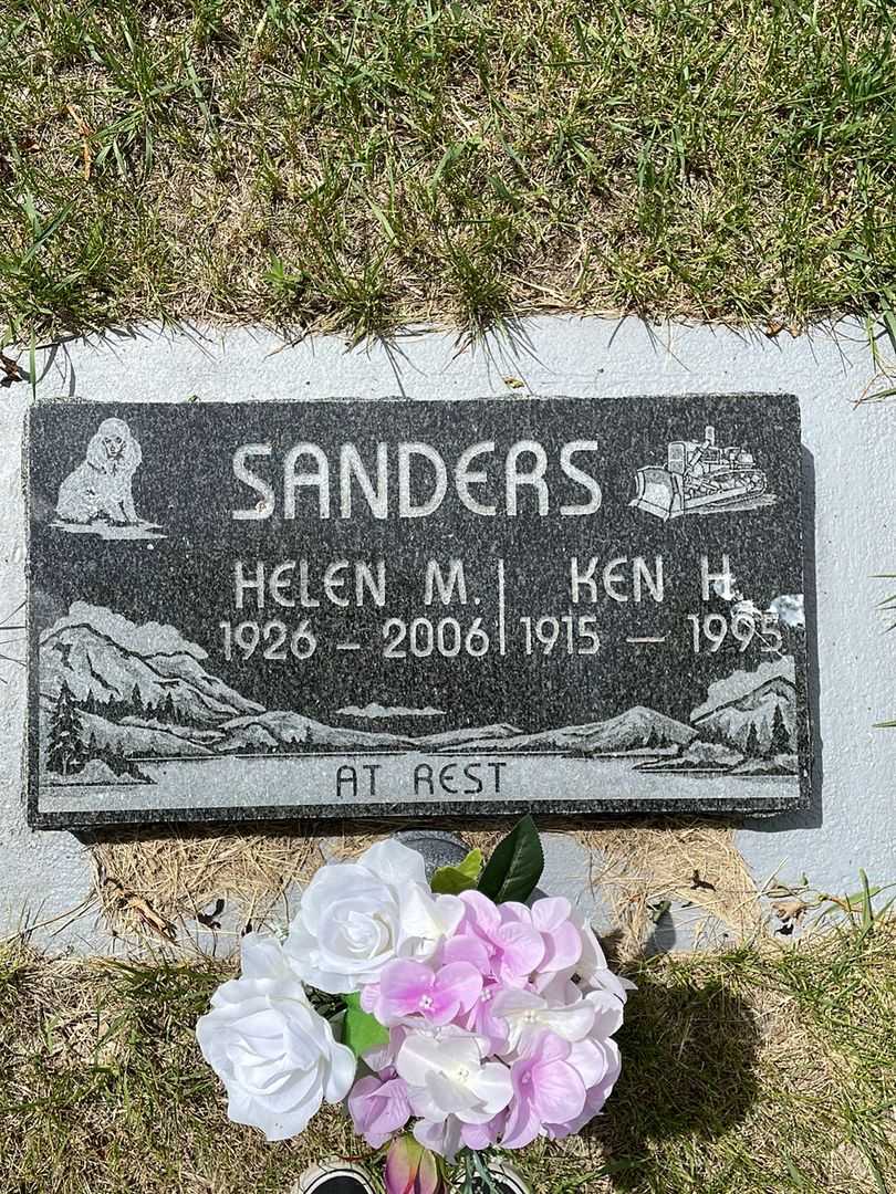 Kenneth Howard "Ken" Sanders's grave. Photo 1