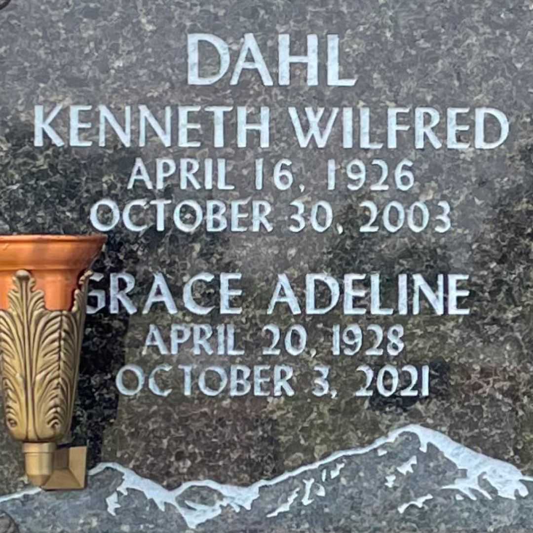 Grace Adeline Dahl's grave