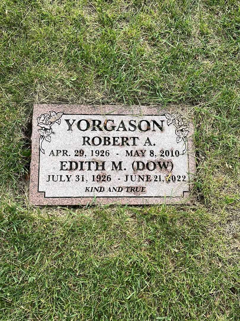 Robert Allan Yorgason's grave. Photo 3