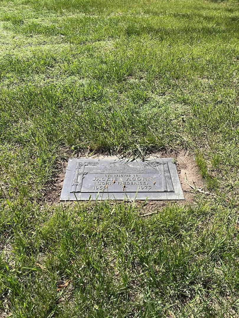 John Frederick "Jackie" Acorn's grave. Photo 2