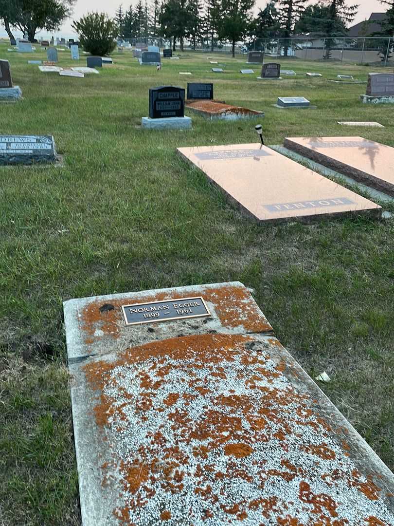 Norman Robert Egger's grave. Photo 2