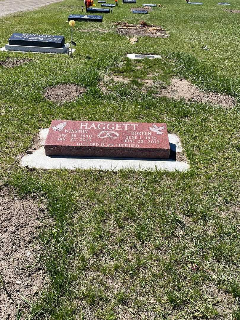 Doreen Miriam Ida Haggett's grave. Photo 2