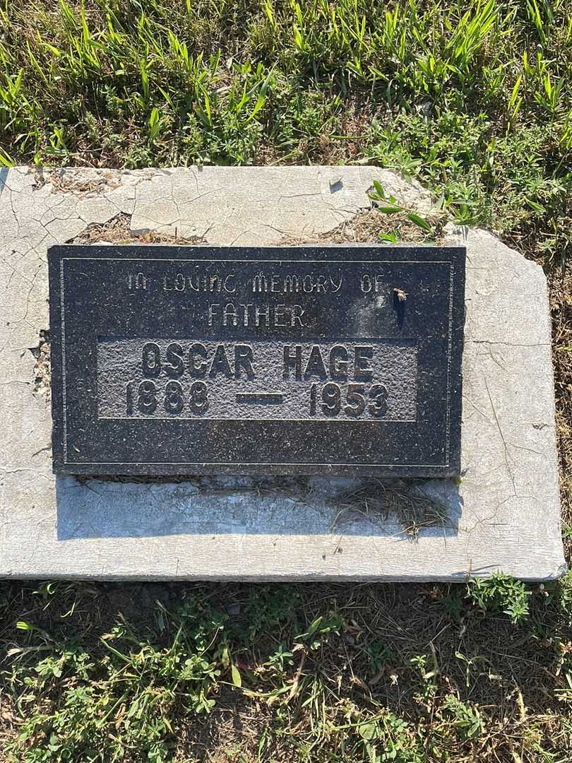Oscar Hage's grave. Photo 1