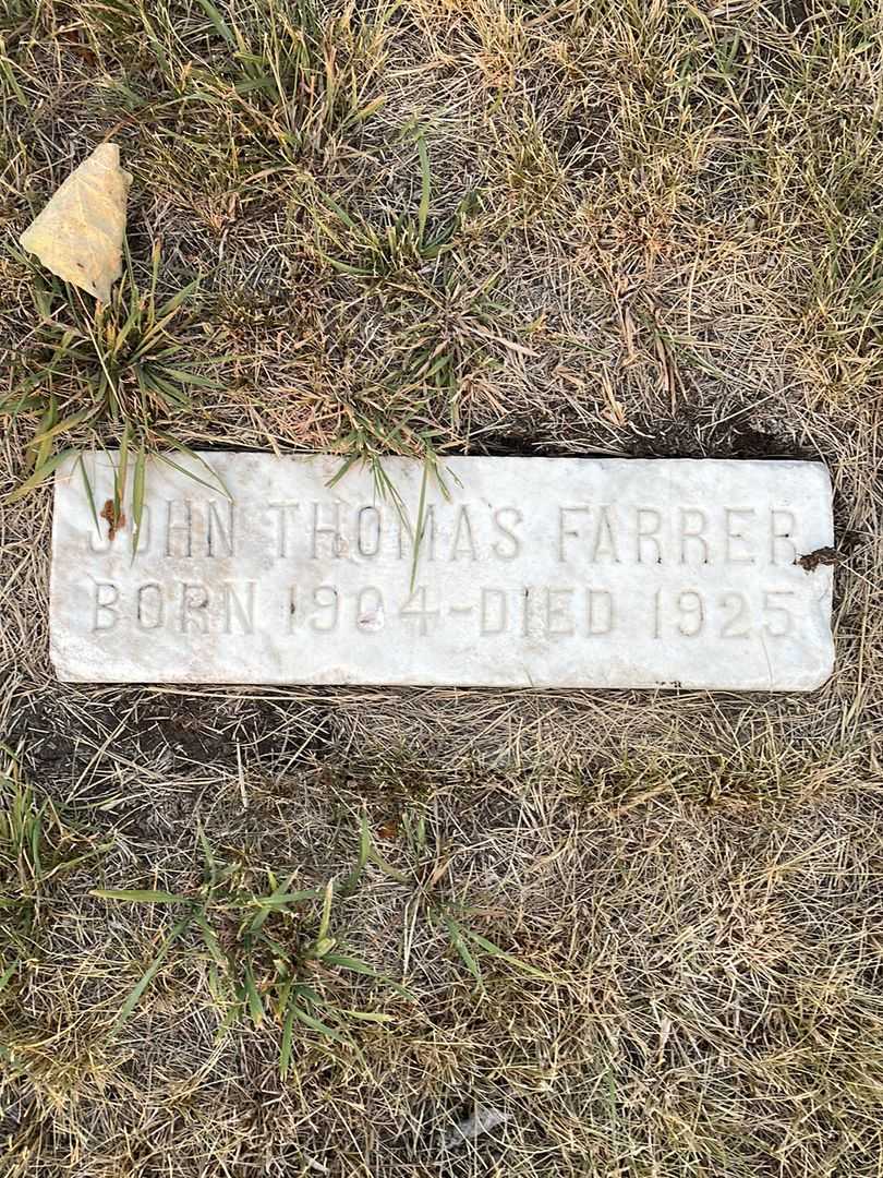 John Thomas Farrer's grave. Photo 3