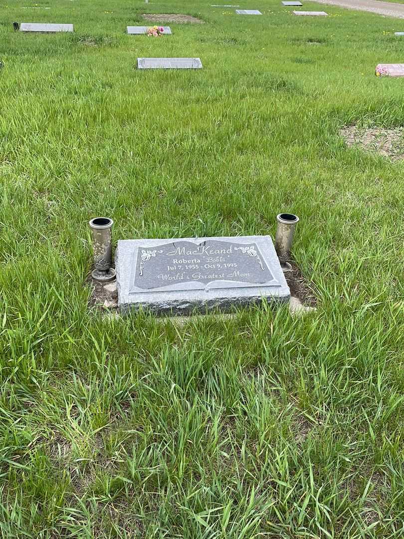 Roberta Marie "Bobbi" MacKeand's grave. Photo 2