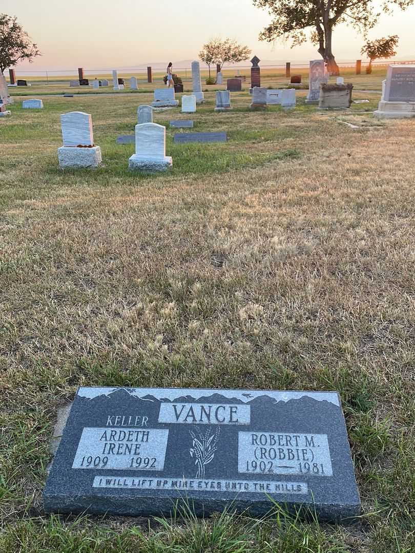 Ardeth Irene Odelia Keller Vance's grave. Photo 2