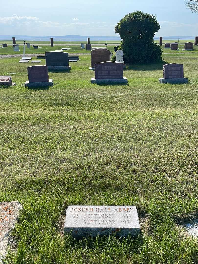 Joseph Hall Abbey's grave. Photo 2