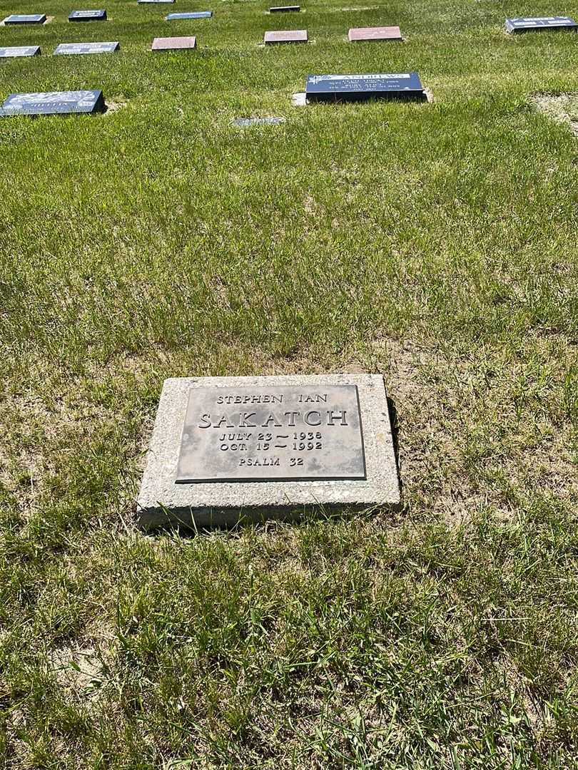 Stephen Ian Sakatch Junior's grave. Photo 2