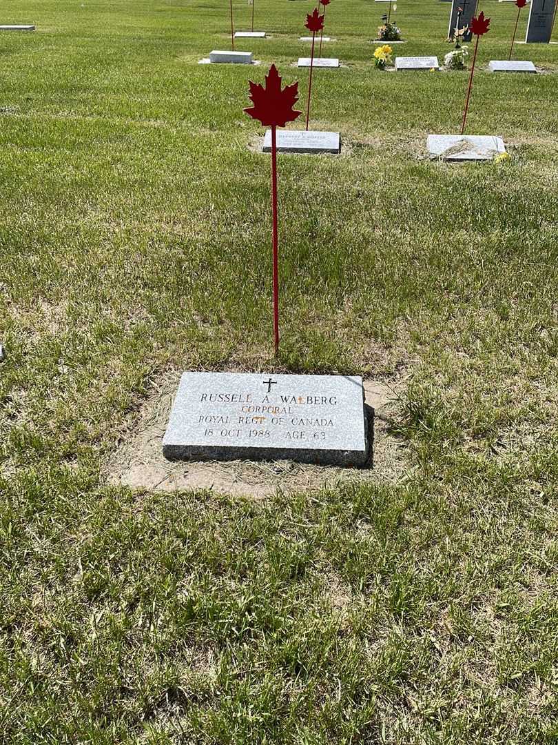 Russell August Walberg's grave. Photo 2