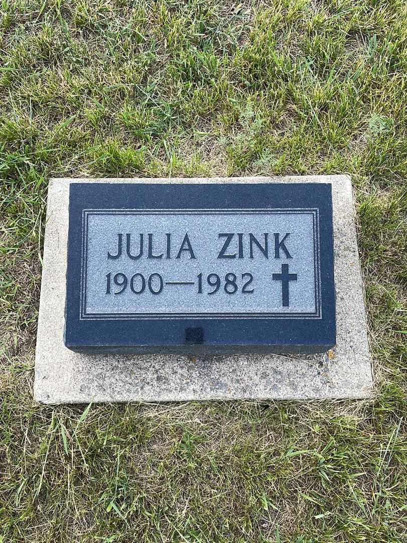 Julianna "Julia" Zink's grave. Photo 1