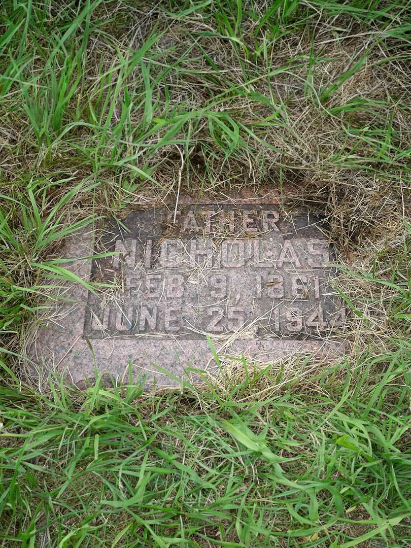 Nicholas Taitinger's grave. Photo 3