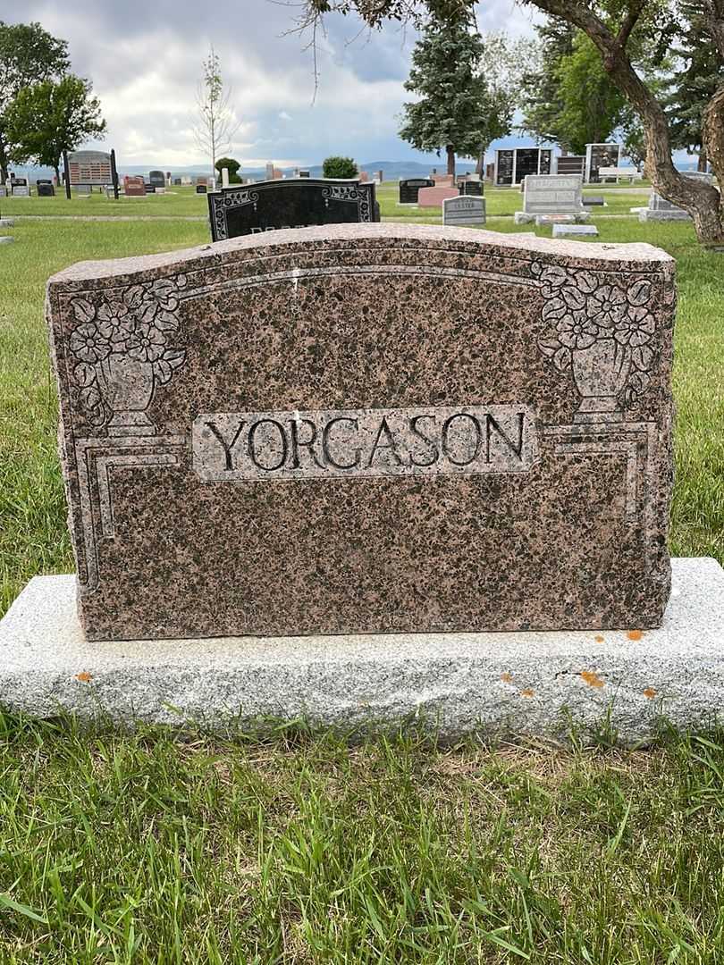 Nels Peter Yorgason's grave. Photo 1
