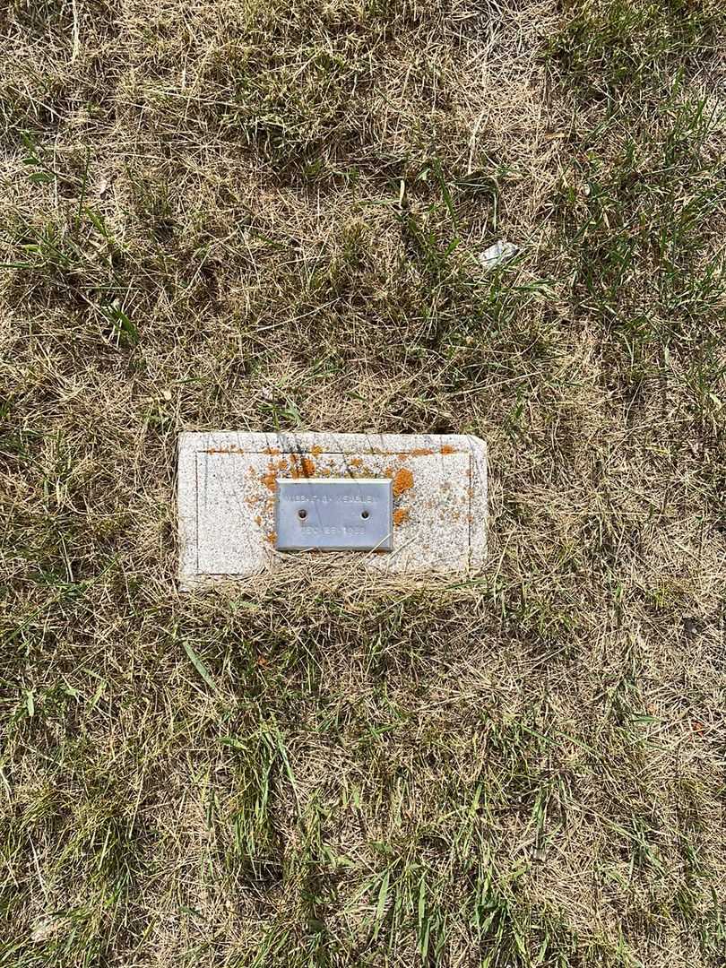 Miss Florence G. Kemsley's grave. Photo 1