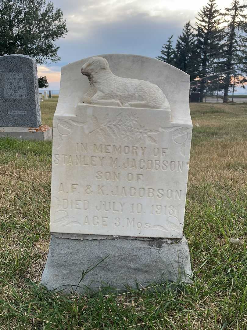 Stanley M. Jacobson's grave. Photo 1