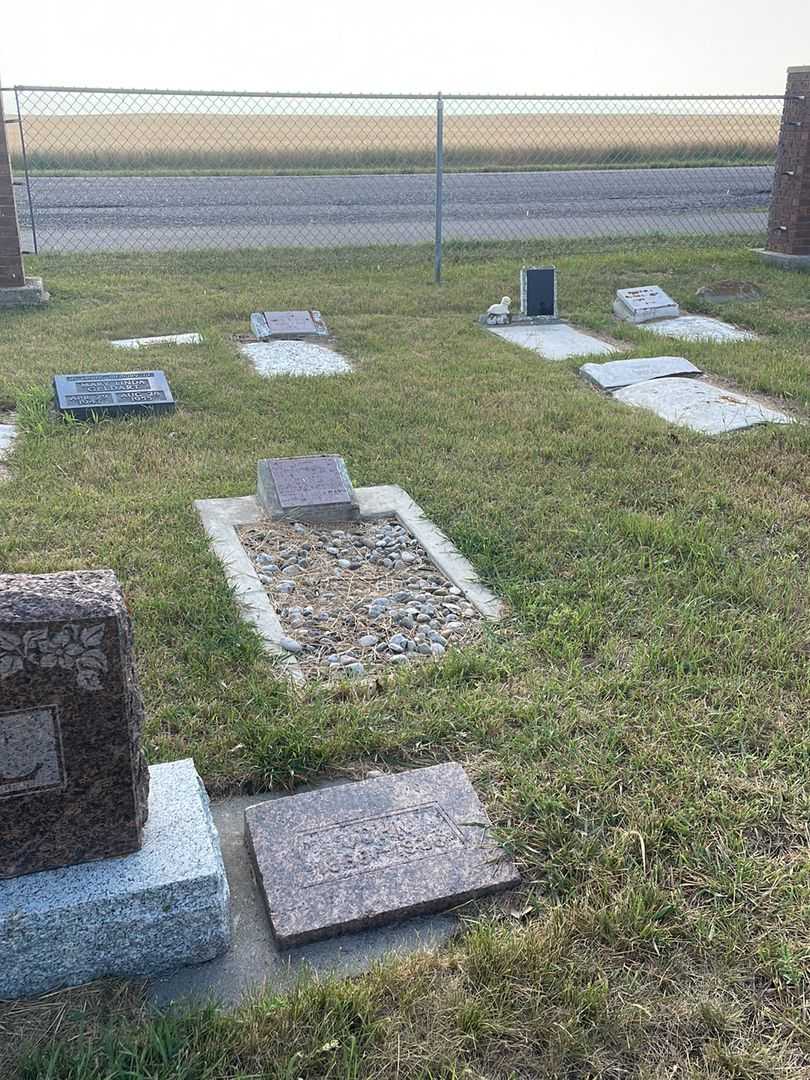 John Dahl's grave. Photo 2